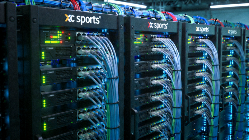xc sports高速数据传输服务器机房内部高科技设备